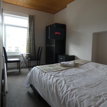 Hill Breeze House Hotell Merthyr Tydfil Eksteriør bilde