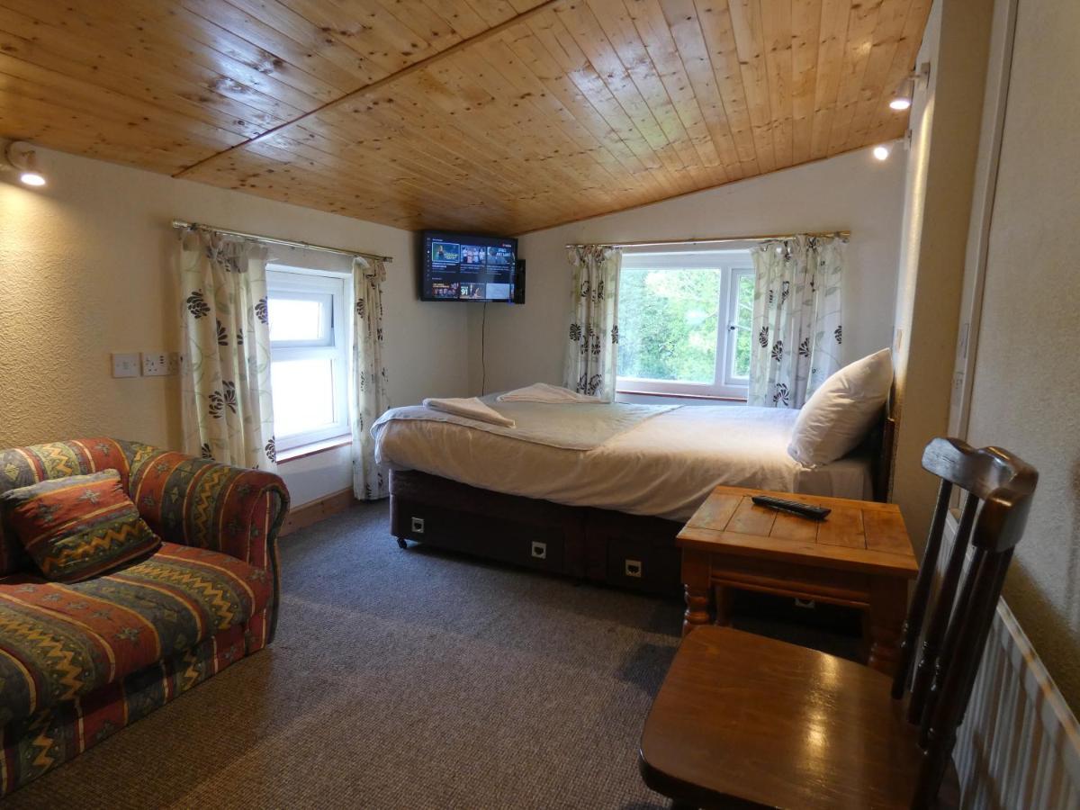 Hill Breeze House Hotell Merthyr Tydfil Eksteriør bilde